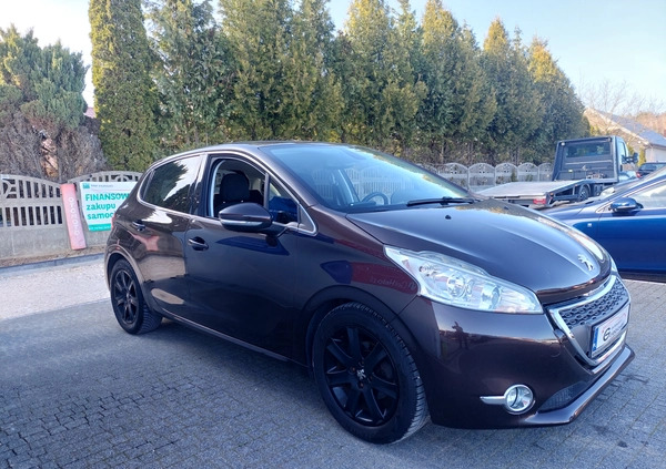 Peugeot 208 cena 28900 przebieg: 146500, rok produkcji 2012 z Wolbórz małe 497